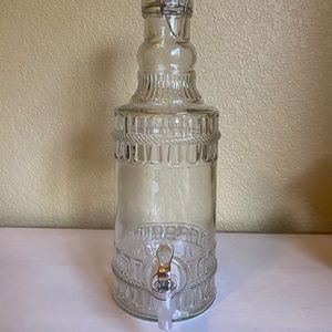 Glass Beverage Dispenser with Spout
